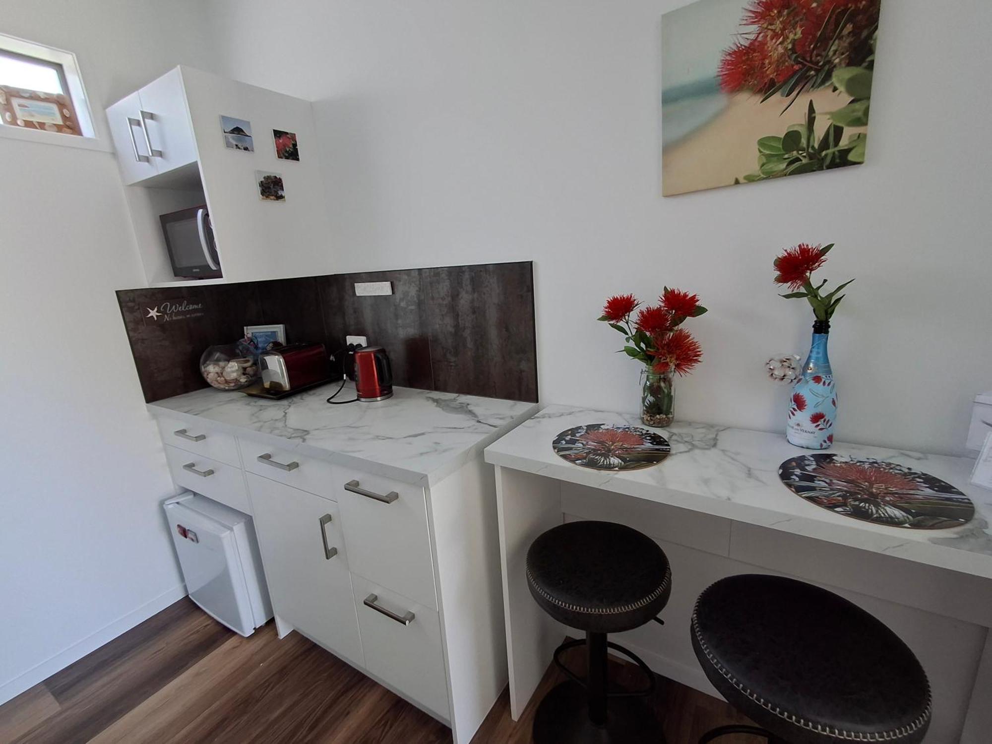 Papamoa Beach, Pohutukawa Deluxe Studio, On Hugoway מראה חיצוני תמונה