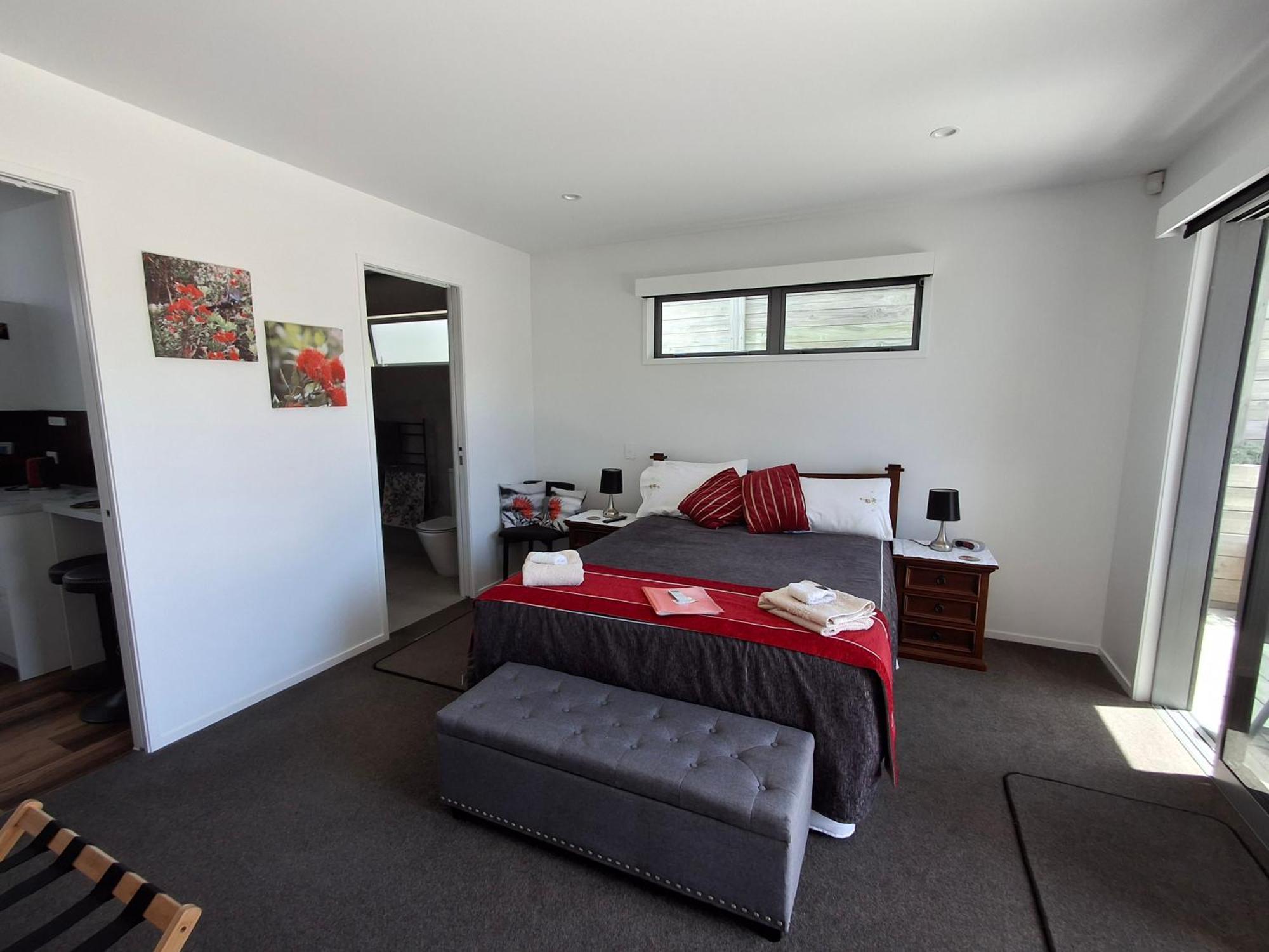 Papamoa Beach, Pohutukawa Deluxe Studio, On Hugoway מראה חיצוני תמונה