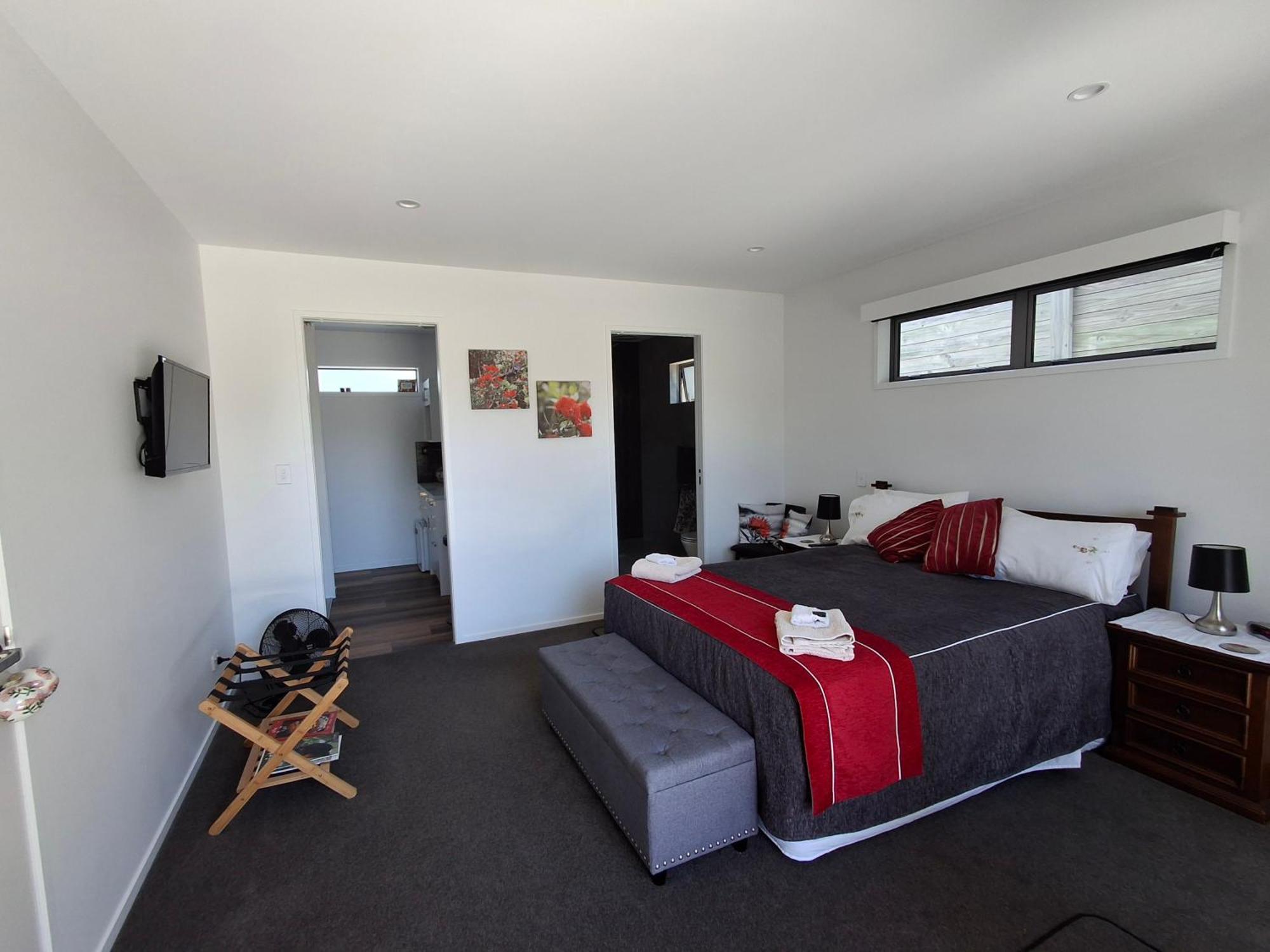 Papamoa Beach, Pohutukawa Deluxe Studio, On Hugoway מראה חיצוני תמונה